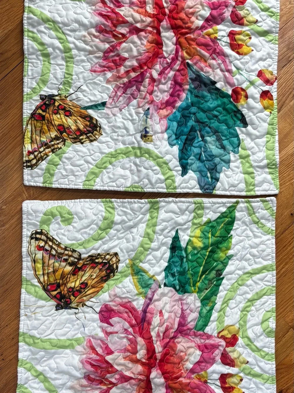 Bright Floral Quilted Throw with Butterfly with 2 pillow covers